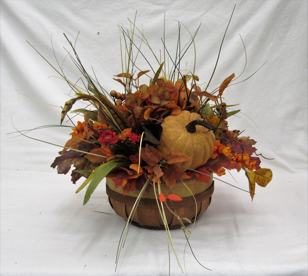 Gallery/BH01 - April's Garden Wreath