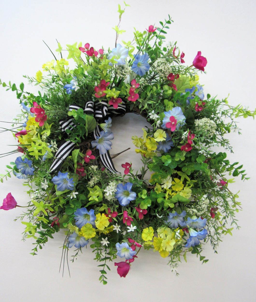 Gallery/Eng34 - April's Garden Wreath