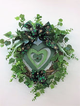 Gallery/Eng155 - April's Garden Wreath