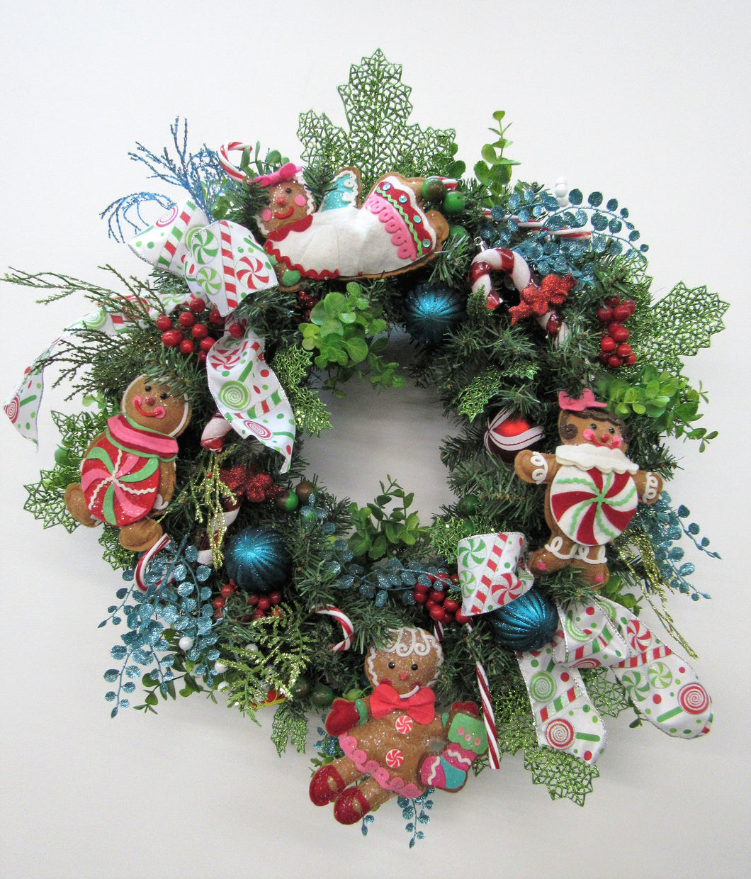 Gallery/Hol107 - April's Garden Wreath