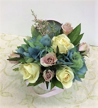 Gallery/RA07 - April's Garden Wreath