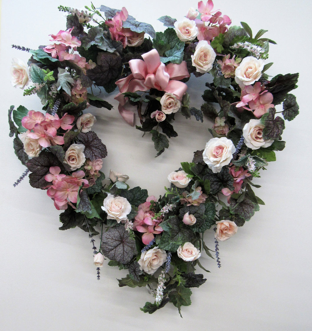 Gallery/Val06 - April's Garden Wreath