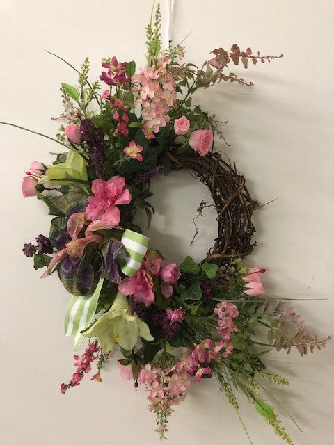 Gallery/Eng190 - April's Garden Wreath